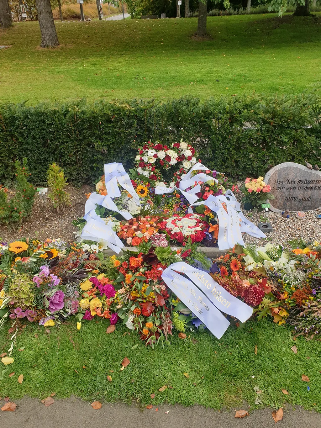 blomster_gravsted Skifteretten og Dødsbobehandling