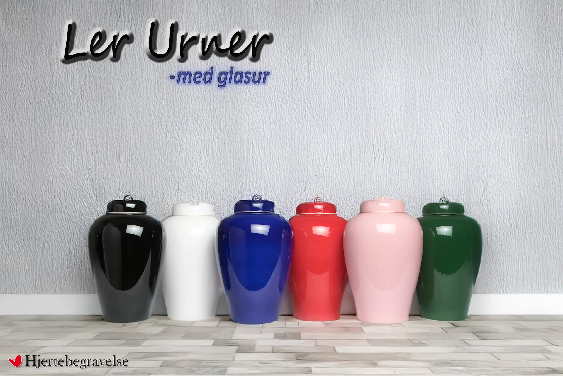 Lerurner er det traditionele valg når afdøde skal have et gravsted i mere end 10 år. Her ses den glaserede version i sort, hvid, blå, røde, lyserød og grøn