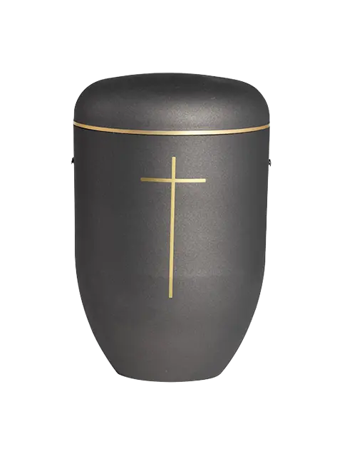 Pludra B urnen er fremstillet af biologiske ingredienser og uden brug af rå-olie i fremstillingen. Urnen er bæredygtig og nedbrydes indenfor 10 år i normal jord. Urnen er generelt mere skinnende end Pludra A urneserien Denne urne er Sort med et guldkors og et guldbånd på låget fra Hjertebegravelse.dk - Lille