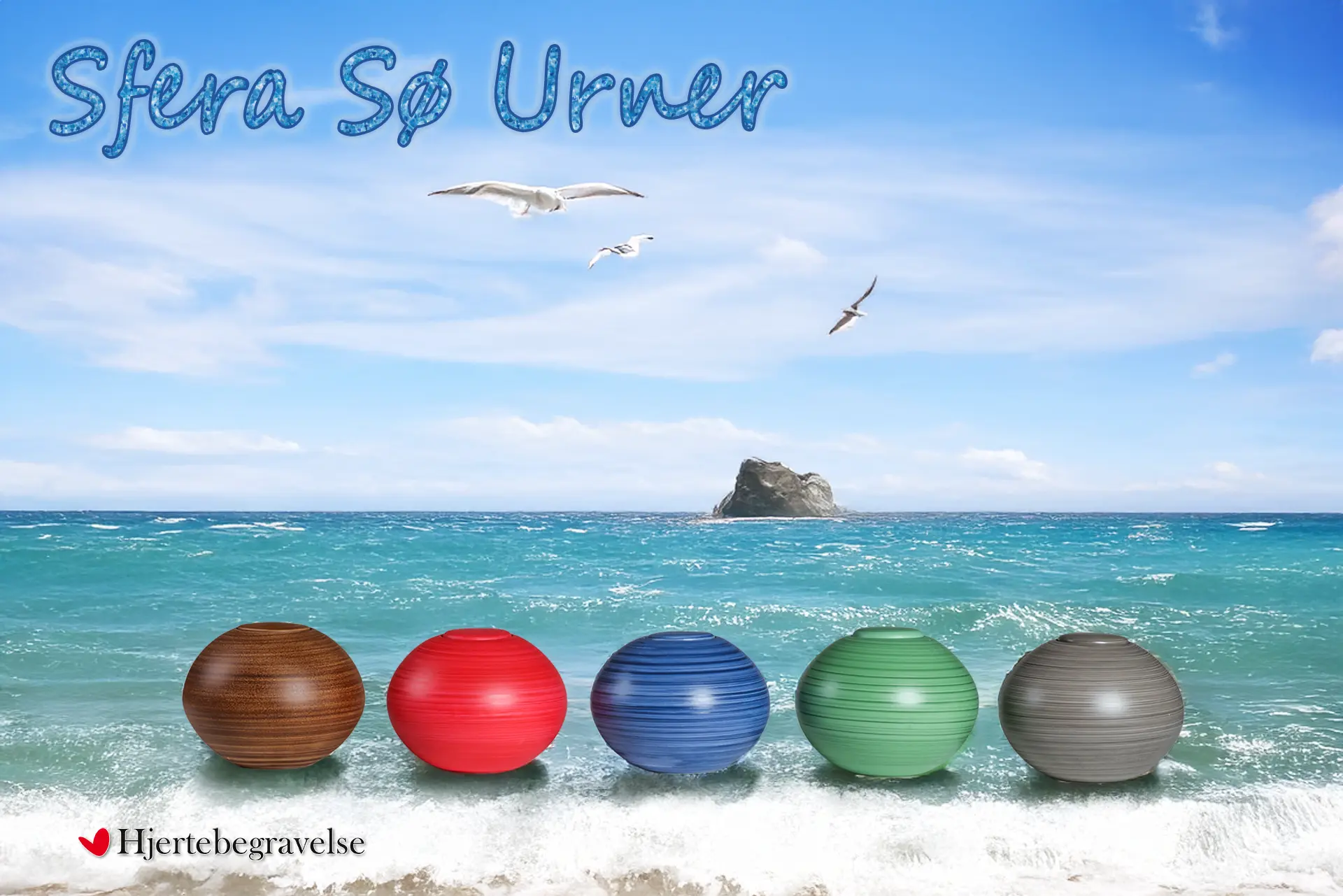 Sfera søurner i kugleform fra Hjertebegravelse. Sfera fås i farverne Brunm, rød, blå, grøn og grå. Der er et stribet mønster på urnerne, der er fremstillet i rå ler, så de opløses på ca. 10 minutter i vand.